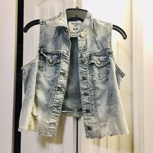 Jean Vest